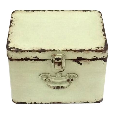 Ivory Metal Box 